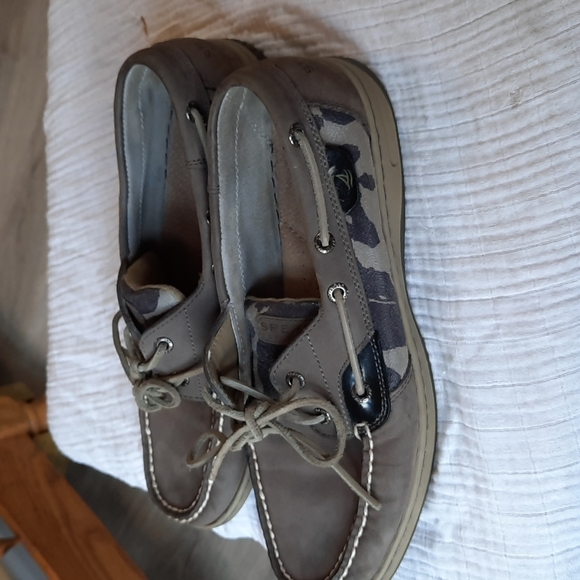 Womens grey leopard print accent Sperry Loafer size 10 leather - Picture 3 of 5